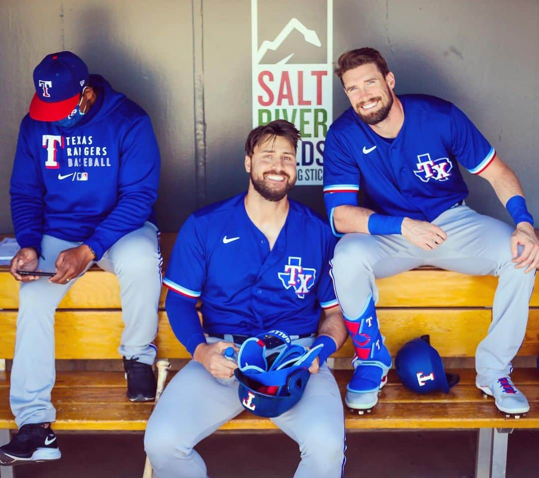 ジョーイ・ギャロさんのインスタグラム写真 - (ジョーイ・ギャロInstagram)「New teammate, who dis?」3月9日 5時09分 - joeygallo24