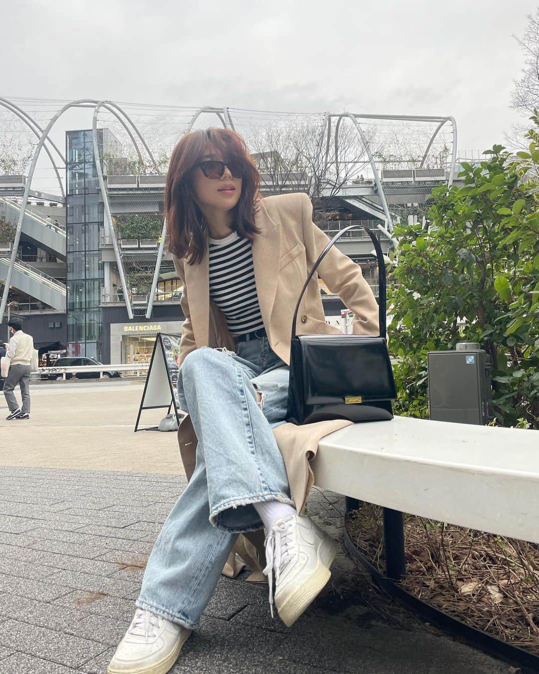 江藤百香のインスタグラム：「いつかの🦓 久しぶりにボーダー着てみた日 #ootd」