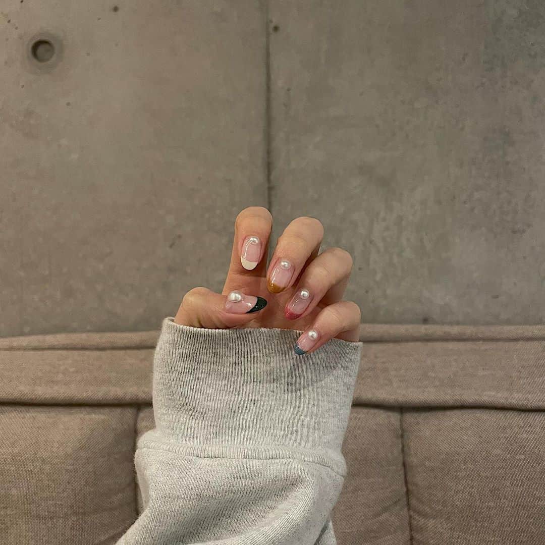 加藤愛里クリスティーナのインスタグラム：「おにゅー💅🌈」
