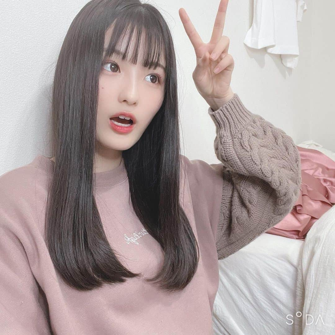 宇田川ももかのインスタグラム：「久しぶりに髪の毛切った💇🏻‍♀️ わかるかな？笑 • • #髪の毛#切った#ロング#ロングヘアー#高校生#高校1年生#fjk#宇田川ももか#テーマパークガール」