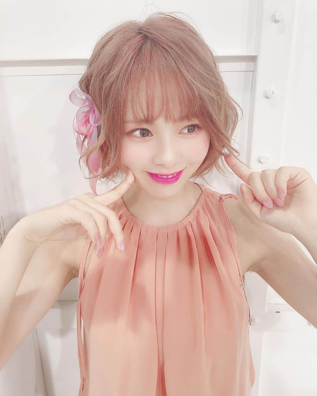 のインスタグラム：「ラスアイ生写真 春コーデのオフショです🤳  普段はカラコンしないけど、 ハーフ系女子になりたい気分でした。  #春　#春コーデ　#春服　#code #fashion #ootd」
