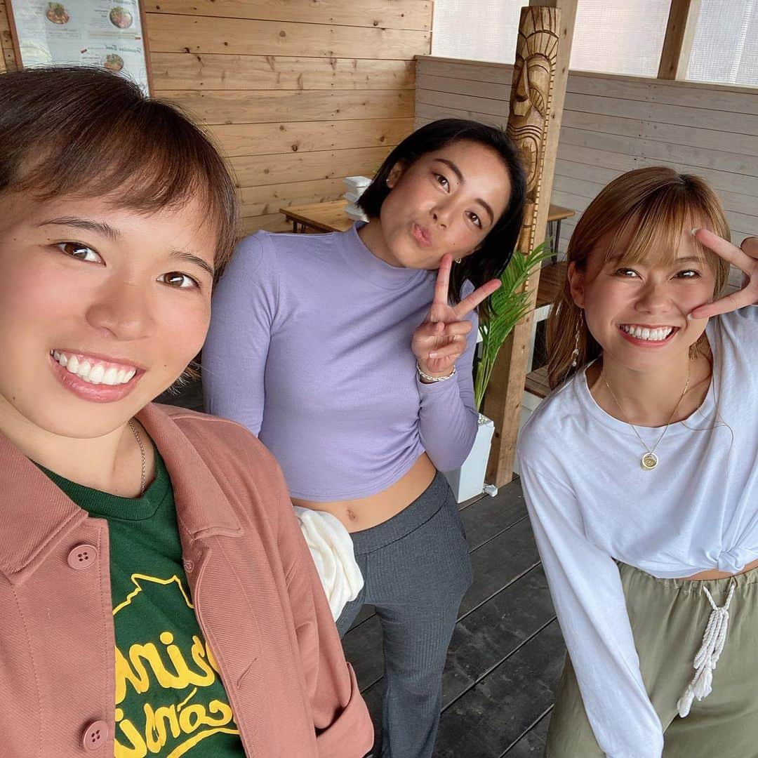 須田なつきさんのインスタグラム写真 - (須田なつきInstagram)「国際女性デー🧡🤍💚💖💛💜 母や祖母、妹、友達、日本中、世界中の女性から素晴らしいインスピレーションを受け今の私がいて、私自身も沢山の人に良い影響を与えられる女性になっていきたい🥰 . #国際女性デー2021」3月8日 23時42分 - natsukisuda_