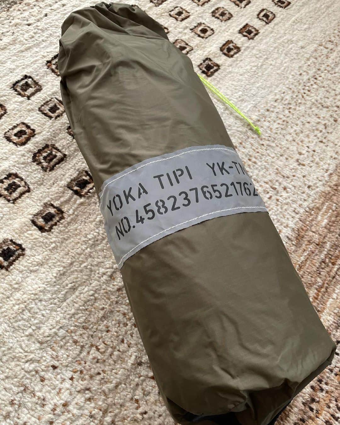 金子貴俊のインスタグラム：「新しいテントをゲット！ ネットでポチリとYOKA tipi！ ずーっと買おうか迷ってたけど、 ソロテントでストーブ使おうと思ったら、やはりこの幕に！ 早く使いに行ける様にならないかなーー(^^)  #テント#カネコcamp #ソロテント#yokatipi #yoka #キャンプギア#camp #campgear #アウトドア#キャンプ#ソロキャンプ」