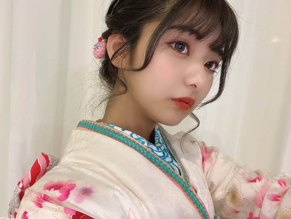 横田未来さんのインスタグラム写真 - (横田未来Instagram)「振り袖🧡まるぴと〜　#振り袖」3月9日 23時15分 - mirai_yokoda