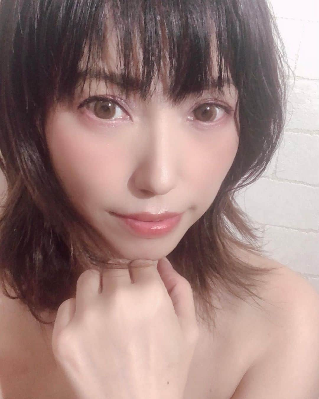 甘乃つばき（吉瀬菜々子）のインスタグラム：「今日も一日お疲れさまでした❤✨ ･ ･ ･ #甘乃樁 #甘乃桩 #人妻 #熟女 #AV女優 #女优 #做爱 #sexy #AV女演员 #여배우 #AV여배 #horny #tits #pornvids #jav #japanPorn」