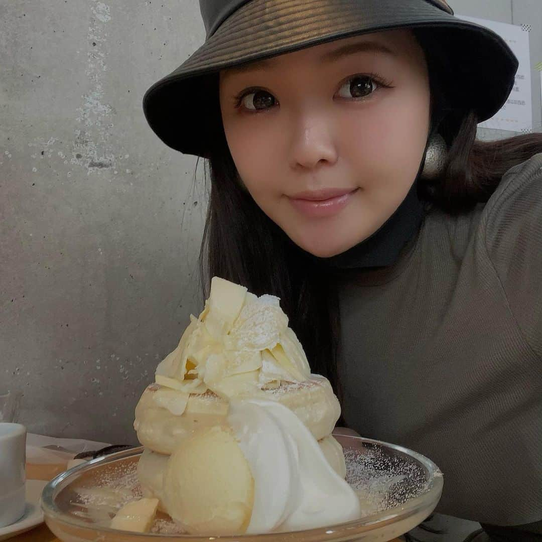 えむさんのインスタグラム写真 - (えむInstagram)「パンケーキは罪深い🥞 こいつはほんとに一瞬の快楽。 でもこのために生きてるってかんじ💋 . . .  #グラビア自撮り部 #ポートレート撮影 #ポートレートモデル希望 #カメラマンさんと繋がりたい #被写体になります #被写体希望 #作品撮りモデル #作品撮りしたい #ランジェリーモデル #高身長女子 #レースクイーン写真部 #レースクイーン #むちむちボディ #むちむち女子 #筋トレ女子 #撮影依頼募集中 #撮影会モデル #カメラマンさんと繋がりたい #円山パンケーキ #円山カフェ #円山ランチ #円山動物園 #札幌カフェ巡り #札幌ランチ #札幌グルメ #札幌スイーツ #札幌観光」3月9日 18時22分 - megess__