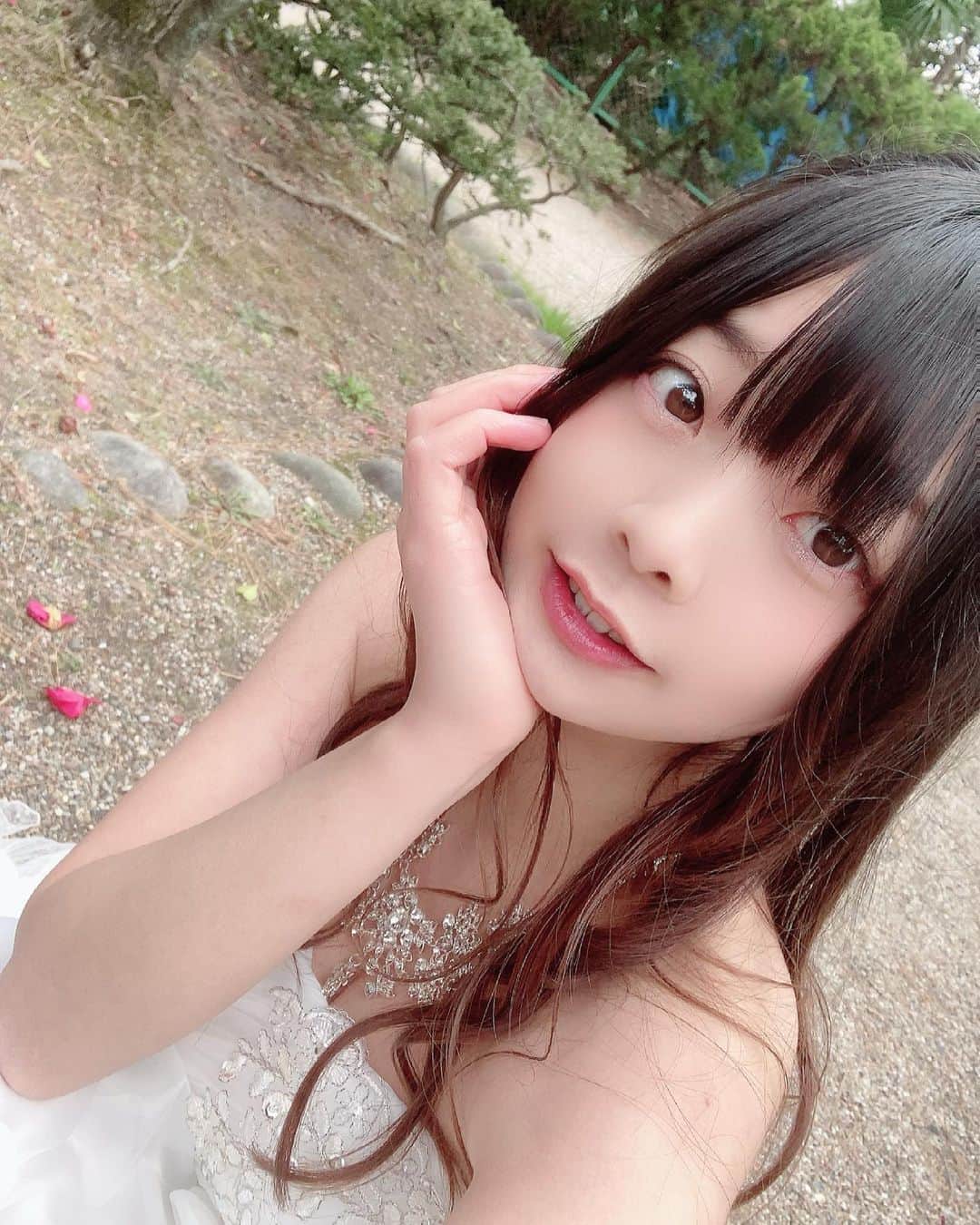 のインスタグラム：「何度目かわからないウエディングドレス←」