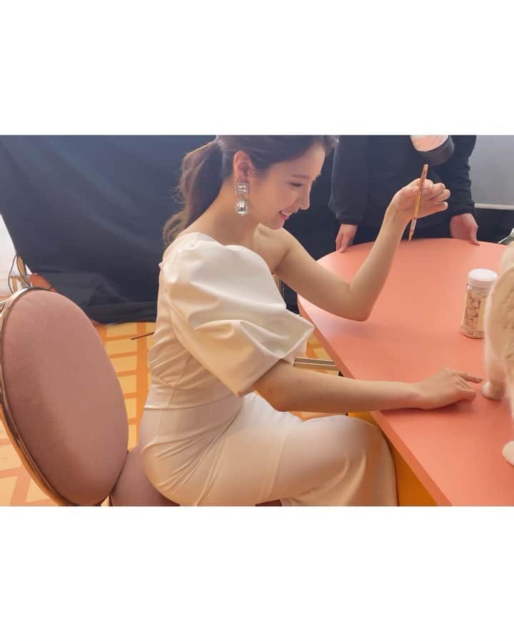 シン・セギョンのインスタグラム：「#누나가광고모델입니다 @biteme.co.kr」