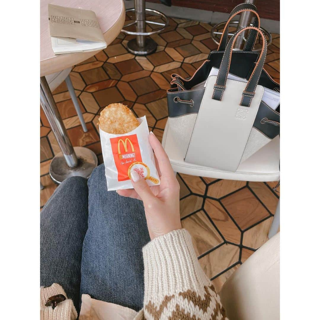 紗栄子さんのインスタグラム写真 - (紗栄子Instagram)「おはようございます🌞 ハッシュポテト食べて、今日も頑張ります🔥 #macdonalds🍟 #1番好きかも」3月10日 9時46分 - saekoofficial