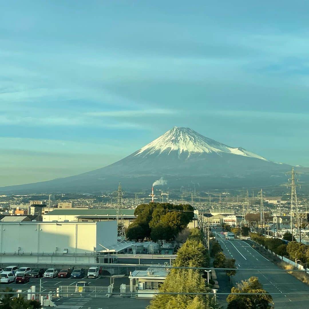 シーサーのインスタグラム：「・ ・ よっ！ 日本一！」