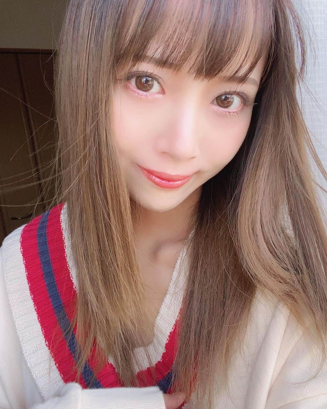 鈴木りんだのインスタグラム：「前髪伸びてきたぜ〜！！！よかった〜！！！！」