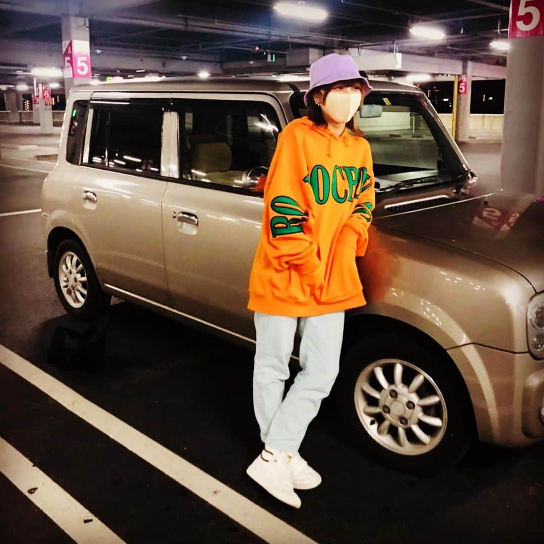 よもぎのインスタグラム：「たまにはラパンとも 全力でカッコつけたポーズです🌞🌞🌞」