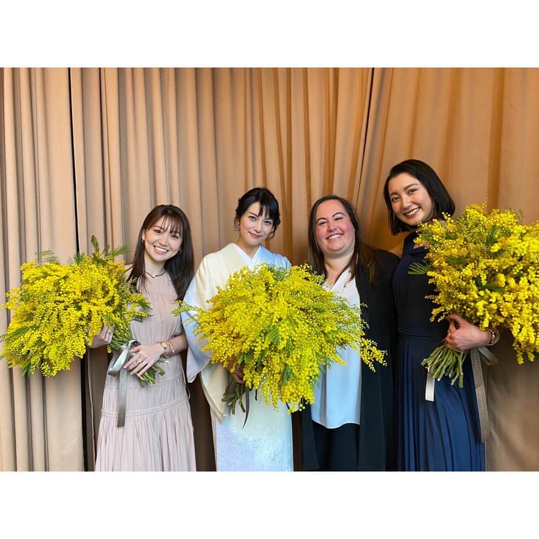 柴咲コウのインスタグラム：「ミモザ。 3月8日国際女性デー当日に「BVLGARI AVRORA AWARDS」国際女性デー発表記者会見に登壇致しました。  @bulgari #Bvlgari #Bvlgariavroraawards #bvlgarijewelry」