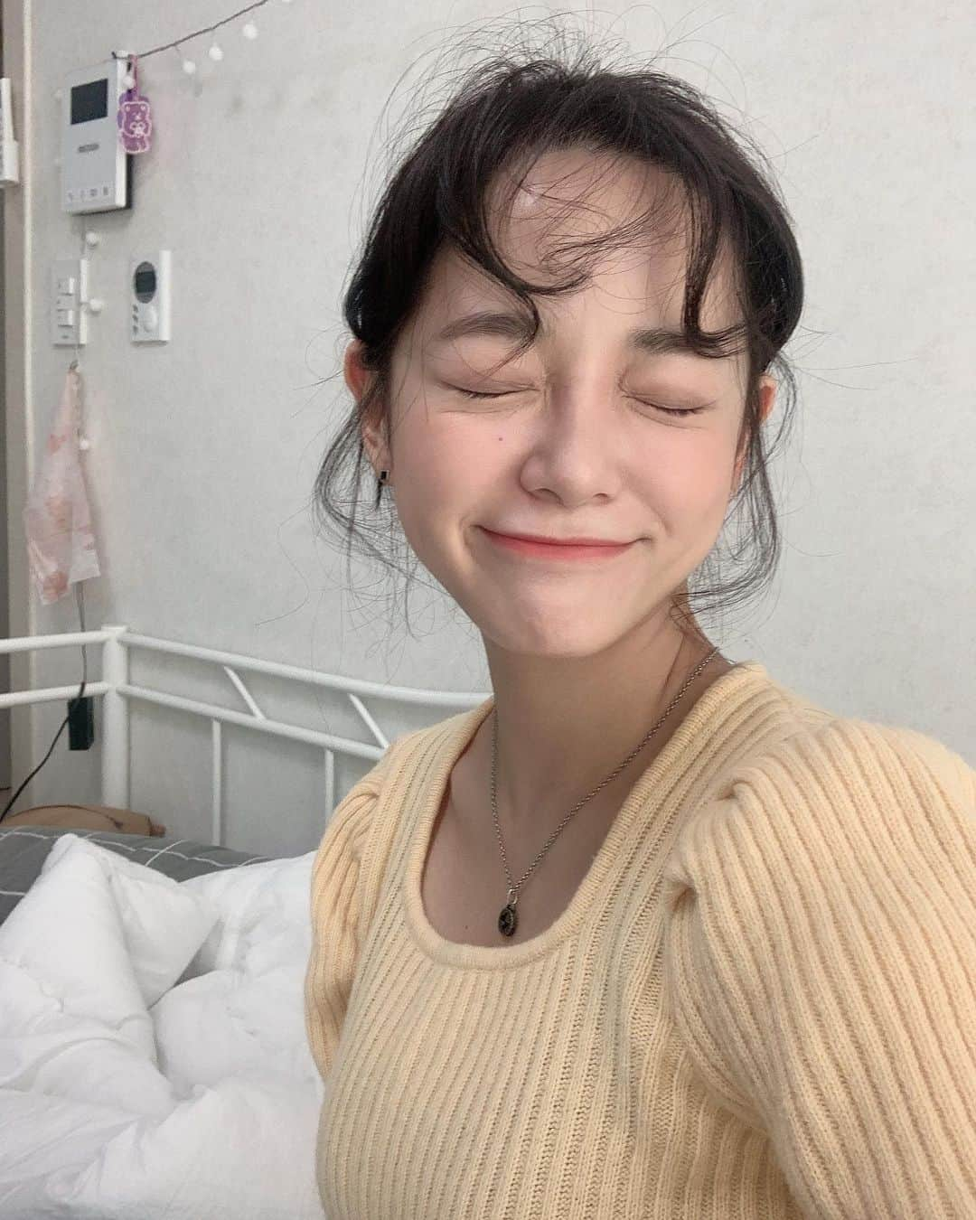 キム・セジョン（Gugudan SeMiNa）さんのインスタグラム写真 - (キム・セジョン（Gugudan SeMiNa）Instagram)「봄」3月10日 12時50分 - clean_0828