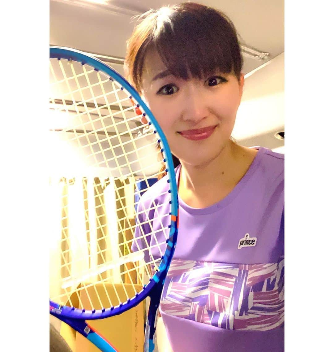 沙羅さんのインスタグラム写真 - (沙羅Instagram)「今日はなんと‼️人生初の‼️﻿ テニスのお仕事でした🎾﻿ ﻿ 大好きなテニスが仕事につながるなんて嬉しすぎる😭﻿ とても素晴らしき時間でした😆❤️﻿ やったーーー✊🔥﻿ 詳細はまたお知らせします！！﻿ ﻿ #Loveテニス🎾﻿ #テニス #沙羅﻿ #テニスって最高に楽しい🍀 #一球入魂🎾」3月10日 20時00分 - sarapika128