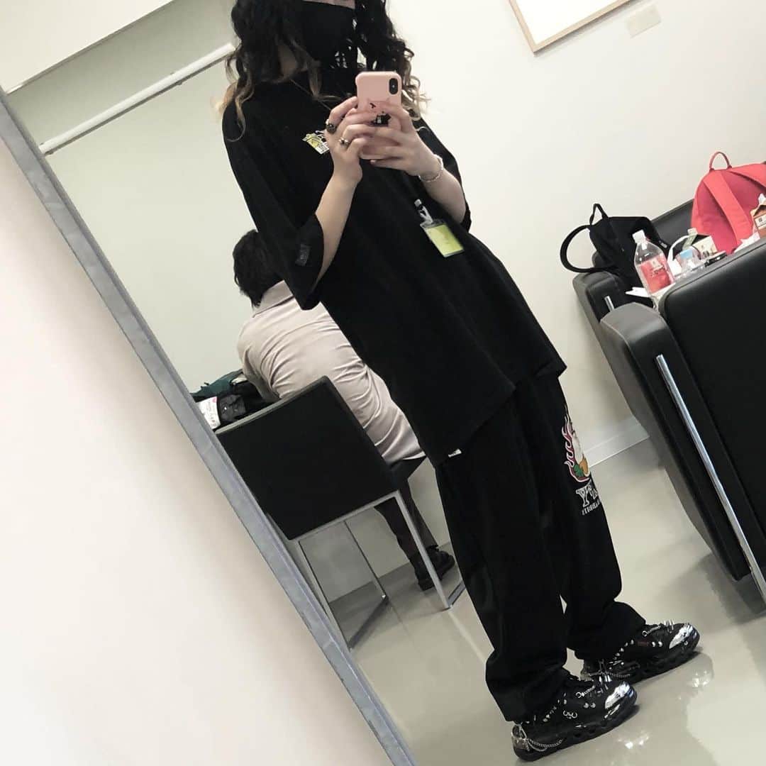 のインスタグラム：「撮影でした #まっくろくろすけ」