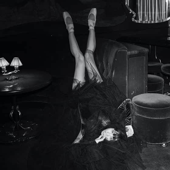 飯島望未のインスタグラム：「@alexandremagazine  インタビュー公開されました。 素敵な写真もたくさん載ってるので 是非チェックしてみてください！  @alexandremagazine  Photography @yumikoinoueballet  Styling @chikakisada  Interview @ayaetakise  Thanks to @akikoumed ,Koji Kaneda dress and leotard by #ChikaKisada」
