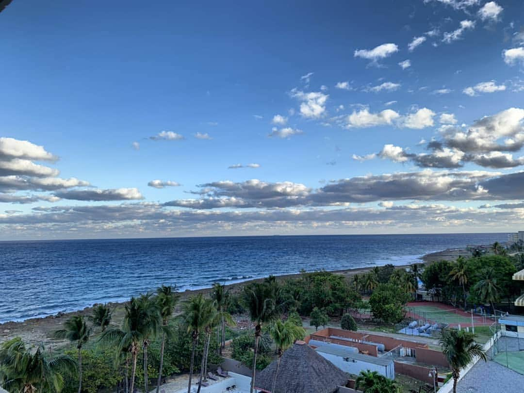 松坂南さんのインスタグラム写真 - (松坂南Instagram)「こちらも好きな空。  #lovetheearth  #lovethesky☁️  #cuba」3月10日 23時22分 - minami_matsuzaka