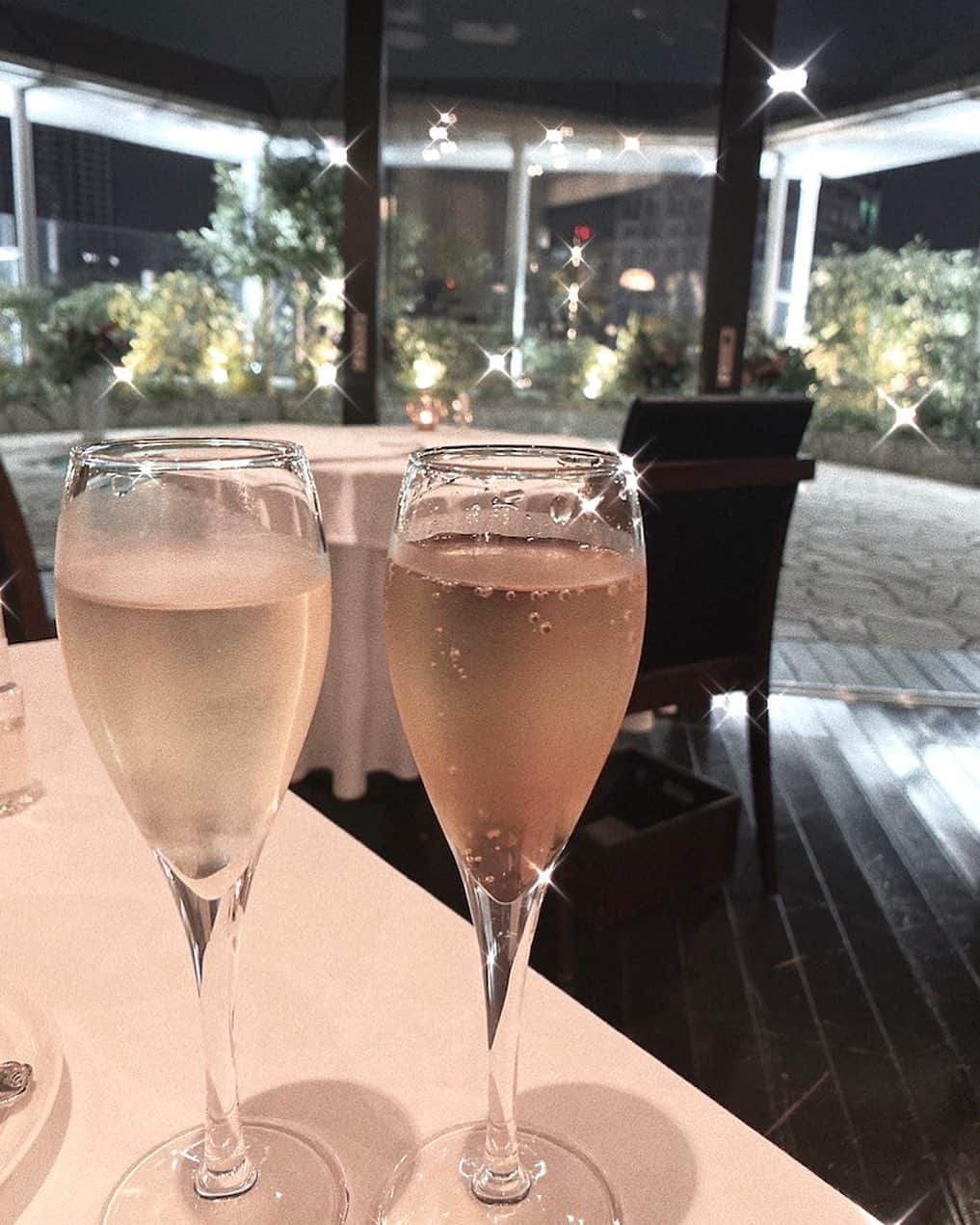 木田絵里香のインスタグラム：「. 🍷🌙💫 . #goodnight」