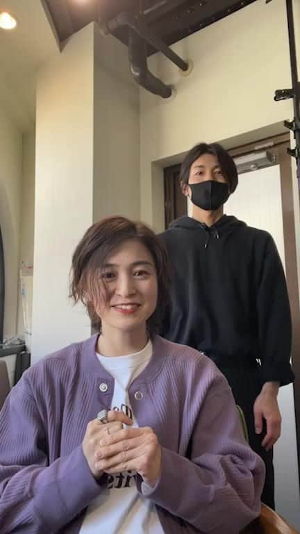 上村若菜のインスタグラム：「@hiroshitakatoku @lyon_hair   #パーマヘア #ヘアスタイリング #ウルフヘア #ウルフヘアアレンジ」