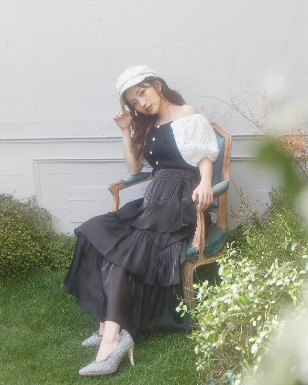 南りほのインスタグラム：「🖤」