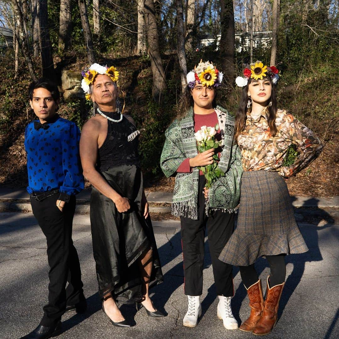 Vogueさんのインスタグラム写真 - (VogueInstagram)「Meet @mariposasrebeldes, whose members hail from all over the Atlanta area in search of equitable solutions to a calamitous problem: America’s food insecurity epidemic. Across the most populous area of the Deep South, residents struggle to find nutritious food within their own neighborhoods, with clusters of fast-food restaurants occupying real estate where a grocery store could be.  The ongoing COVID-19 pandemic has only compounded these disparities, but Mariposas Rebeldes is tackling the issue head-on. In late February 2020, the gardening initiative, comprised of queer and trans Latinx community activists, was birthed in the backyard of cofounder Israel Tordoya. One small garden fortified the collective’s expansive mission—to empower people to take food systems into their own hands. Honing in on the promotion of precolonial agricultural techniques, Mariposas Rebeldes guides Atlantans on monthly botanical walks, presents workshops with chefs, food scientists, and farmers, and hosts virtual drag shows.  Tap the link in our bio to learn more. Photo by @jprattlopez.photos  Mariposas Rebeldes: Israel Tordoya, Edric Figueroa, Wotko Tristán, and Jesse Pratt López」3月11日 6時20分 - voguemagazine