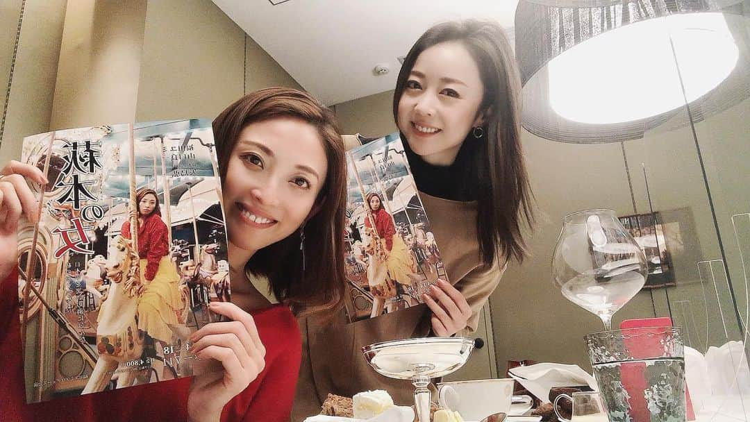 福田ゆみさんのインスタグラム写真 - (福田ゆみInstagram)「ちょっと、ルーティーンを大事にしようと思っているこの頃。 瑛蓮氏「萩本の女」を宣伝してくれた✨ 瑛蓮ちゃんありがとー☺️  #気持ちのいい朝  #萩本の女  #シアター711  #下北沢 #瑛蓮  #ありがとう  #福田ユミ   ホームページ https://fukudayumi.com/produce/」3月11日 8時32分 - yumifukuda0511