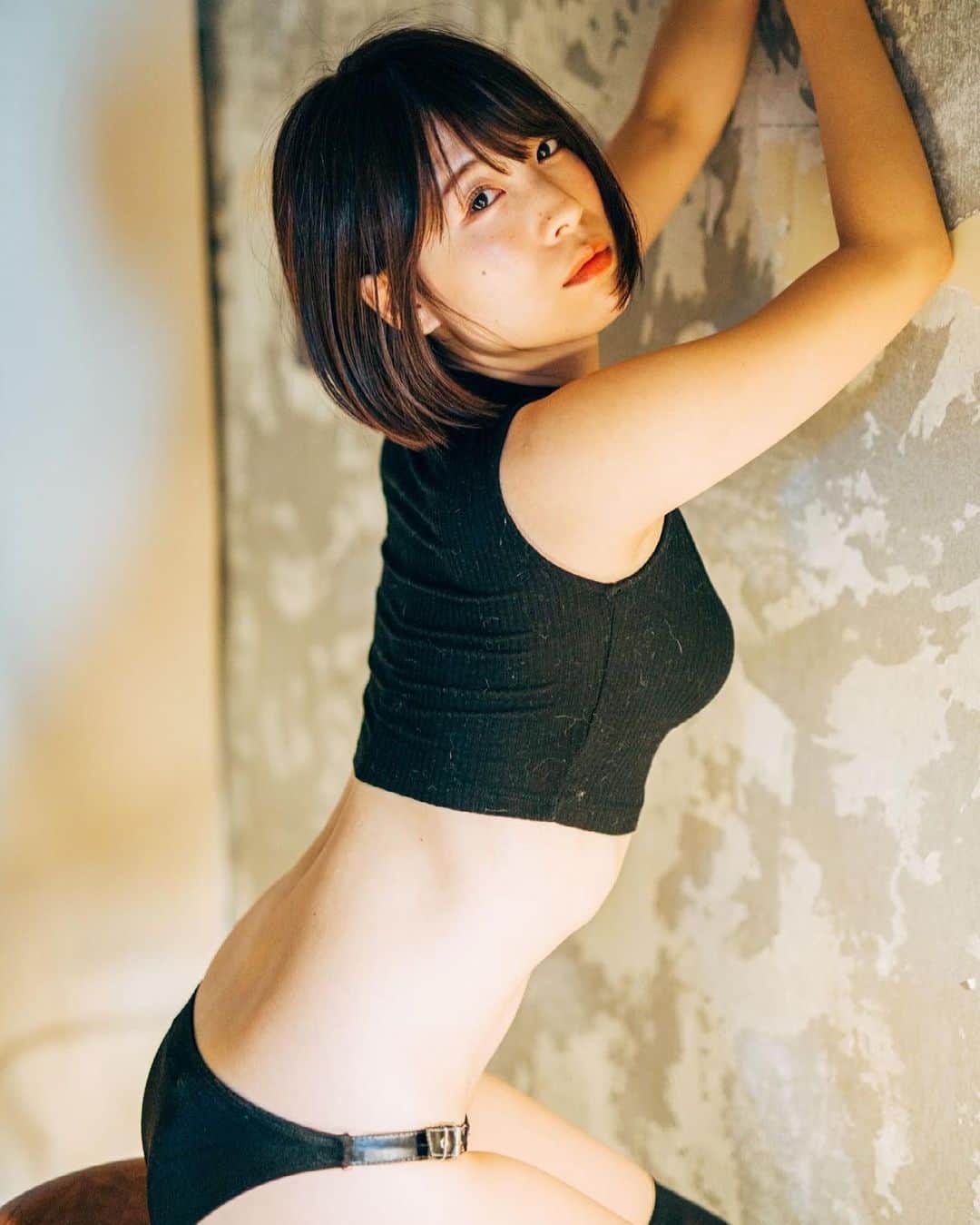 相原みぃのインスタグラム：「こういう衣装好きだったりする☺  #グラドル #ポートレート #フリーモデル #グラビア #フリーランス #ポートレートモデル #被写体 #撮影会 #写真好きな人と繋がりたい #カメラ好きな人と繋がりたい #くびれ #美脚 #撮影依頼 #仕事依頼 #ミリドル #portrait #shotting #japanesegirl #cute #kawaii #followme」