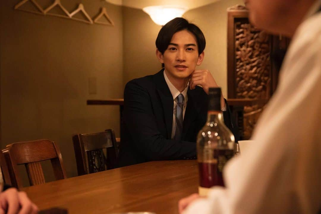 西荻窪 三ツ星洋酒堂のインスタグラム：「🍺 #西荻窪三ツ星洋酒堂 この後23時からテレビ神奈川で 第5話放送です！🌟🌟🌟 #前原滉 さん、#堀田茜 さんがゲストです☺️  📺MBSは24:59〜 📺TVerなどでの見逃し配信は25:30〜  #にしぼし #町田啓太 #藤原季節 #森崎ウィン」