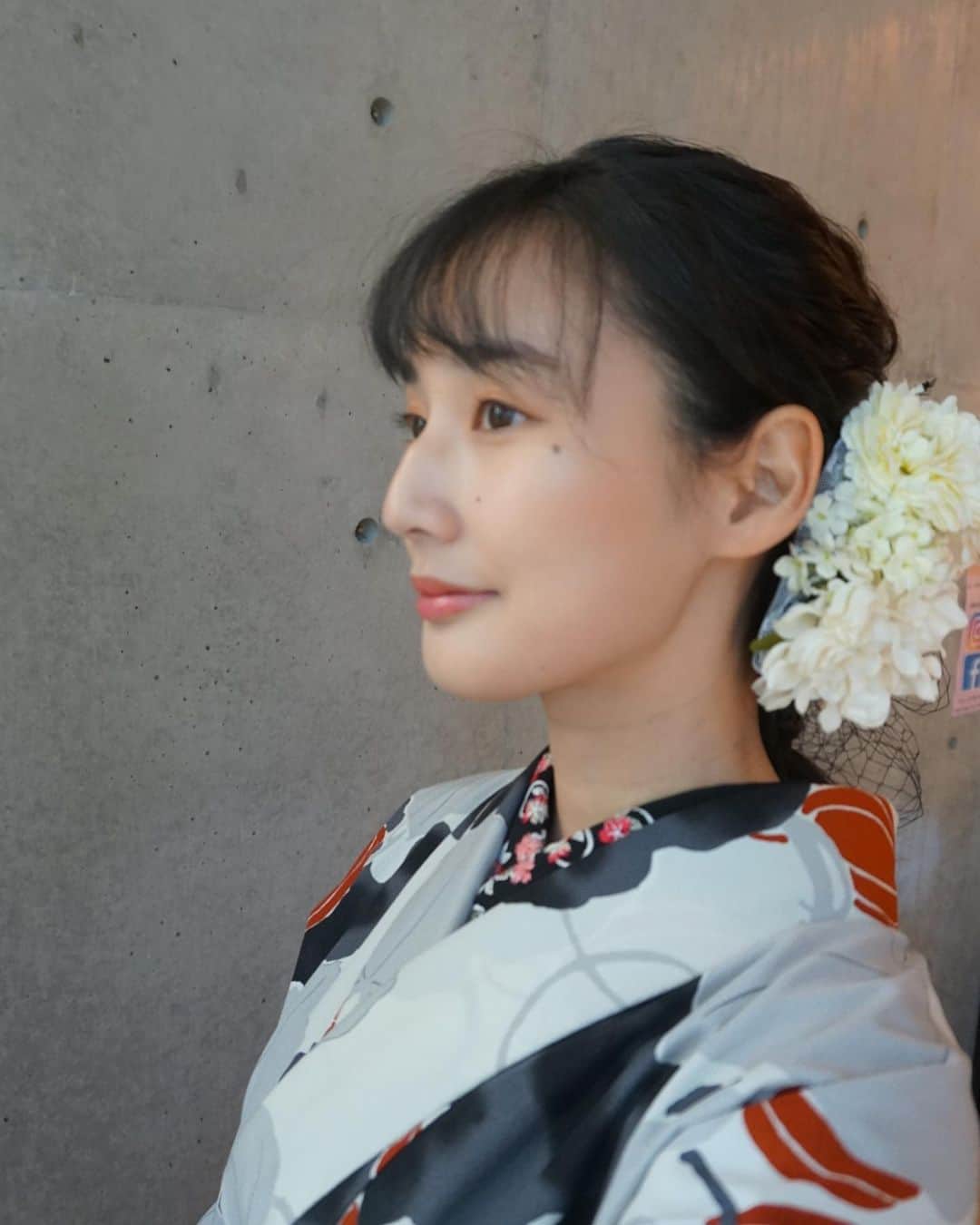 高嶋香帆のインスタグラム：「少し前に和装したのだけど、 自撮りが全部ボケていて載せていなかったやつ☺️  一眼レフ難しい☺️」