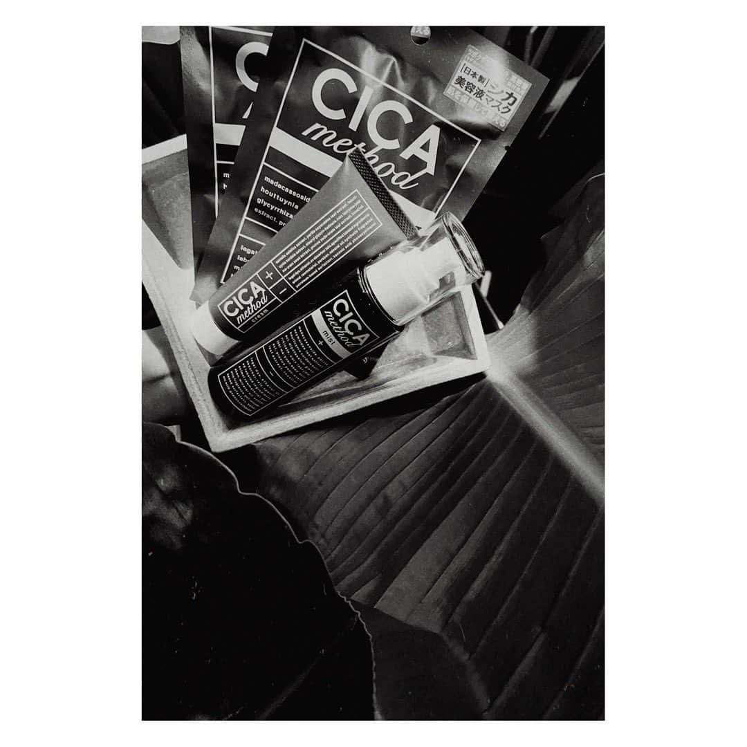 岩崎拓馬のインスタグラム：「@cogit_beauty . . CICA  method SERIES﻿ ﻿ "プチプラ"ナノニ最高  季節ノ変ワリ目ニ是非  Thanx @ponpon_marcy . . #cogit﻿﻿ #cicamethod #happytime」