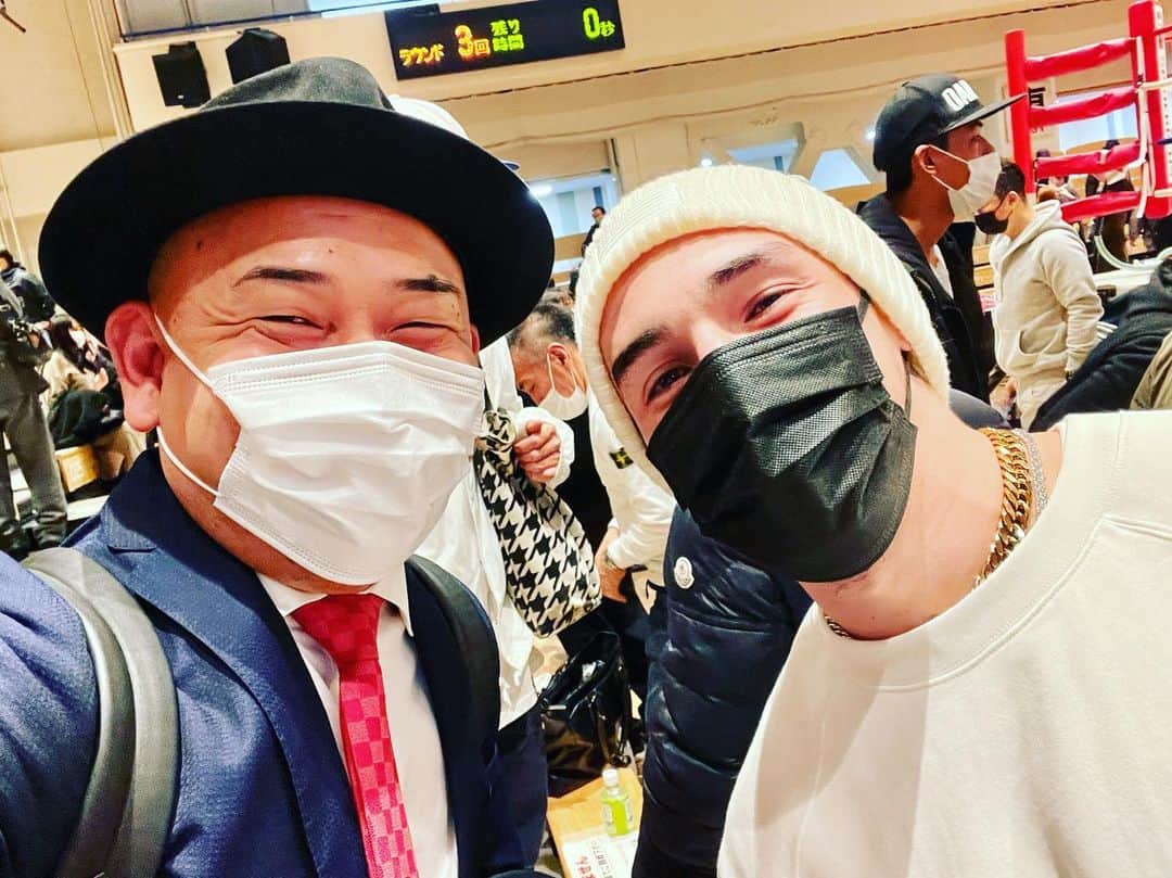 グッティーさんのインスタグラム写真 - (グッティーInstagram)「ㅤ ㅤ 「木村 "フィリップ" ミノル選手と、ナイス "お初です！" "拳の怪我の完全回復〜復活をお待ちしてます！" "復帰戦もド派手なKO勝利を楽しみにしてます！" セルフィー！ありがとうございました！」 ㅤ #木村フィリップミノル 選手 #k1wgp #CHAMPION #お初 #SMILE #ナイスセルフィー #グッティー写真」3月11日 18時54分 - gutty_bigsmile31