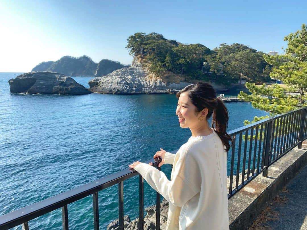 臼井佑奈さんのインスタグラム写真 - (臼井佑奈Instagram)「西伊豆町の堂ヶ島へお出かけしてきました⛵️ 暖かくてお出かけ日和。そんな日がこれから増えそうですね😌  今月リニューアルの「news every.しずおか」 金曜日はお出かけに役立つ情報をお伝えします！  明日は、静岡県の観光促進キャンペーン 「バイ・シズオカ　今こそ！しずおか！！元気旅！！！」  宿泊割引、フェリーの割引が始まっています！ 私体験してきました！ 利用する私たちは、お得に楽しめて静岡の魅力を再発見できる。それが観光業の応援にも繋がります🌞  どのように利用すれば良いのか？ ぜひ明日の「every.しずおか」参考になさってください🌸  #静岡　#観光　#西伊豆　#夕日 #駿河湾フェリー #富士山も見えた #暖かくて上着いらず #最高の天気でした #なんてツイているんだ」3月11日 18時59分 - yuna_usui