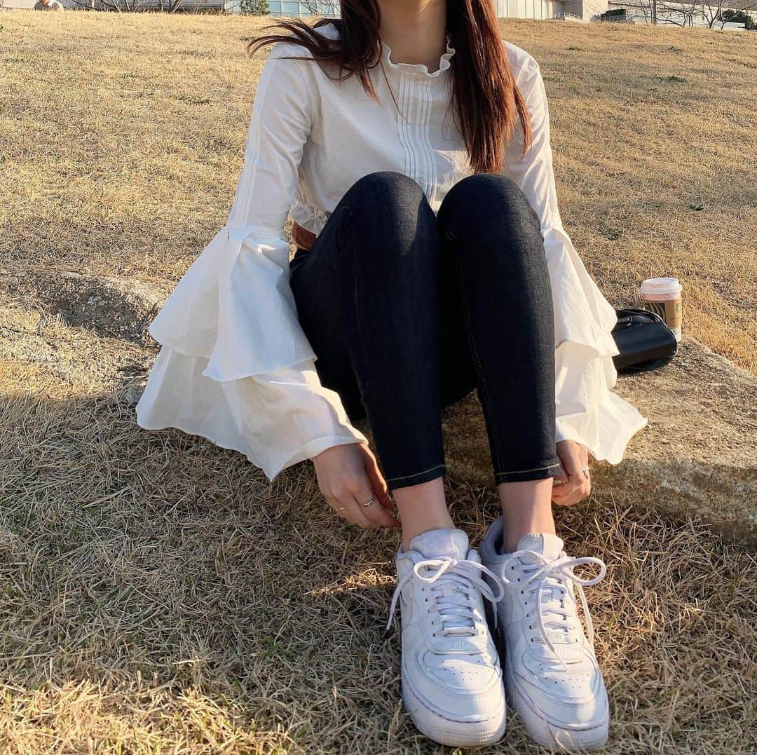 のインスタグラム：「🕊」