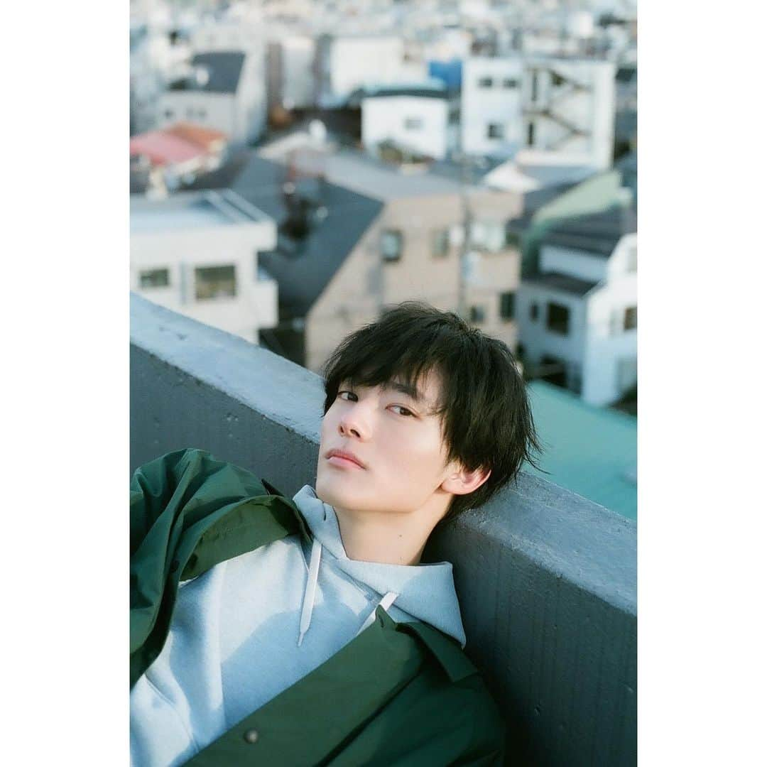 Kaitoさんのインスタグラム写真 - (KaitoInstagram)「明日、3月12日発売『ar』4月号　 に出演させていただいています🙃  是非とも。 #ar」3月11日 21時10分 - kaito_0413