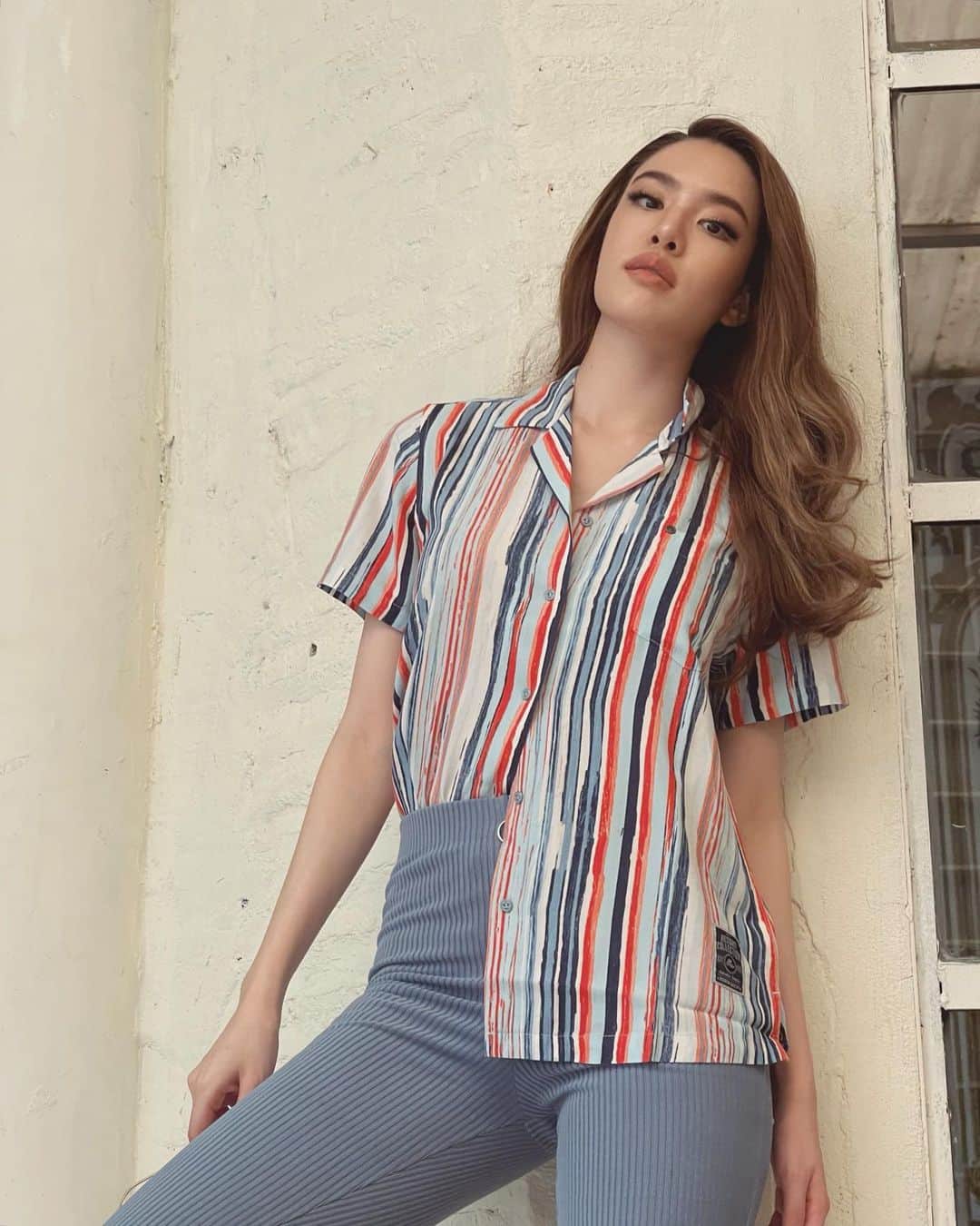 グレース＝カンクラオのインスタグラム：「Grab #MCResortmoveon for this summer ☀️🌴🌊 at 👉🏻 @mcjeans_official , mcshop.com #McResort #moveon #letsmoveon #mcjeans #mcjeans_official #ใส่สบายมาก」