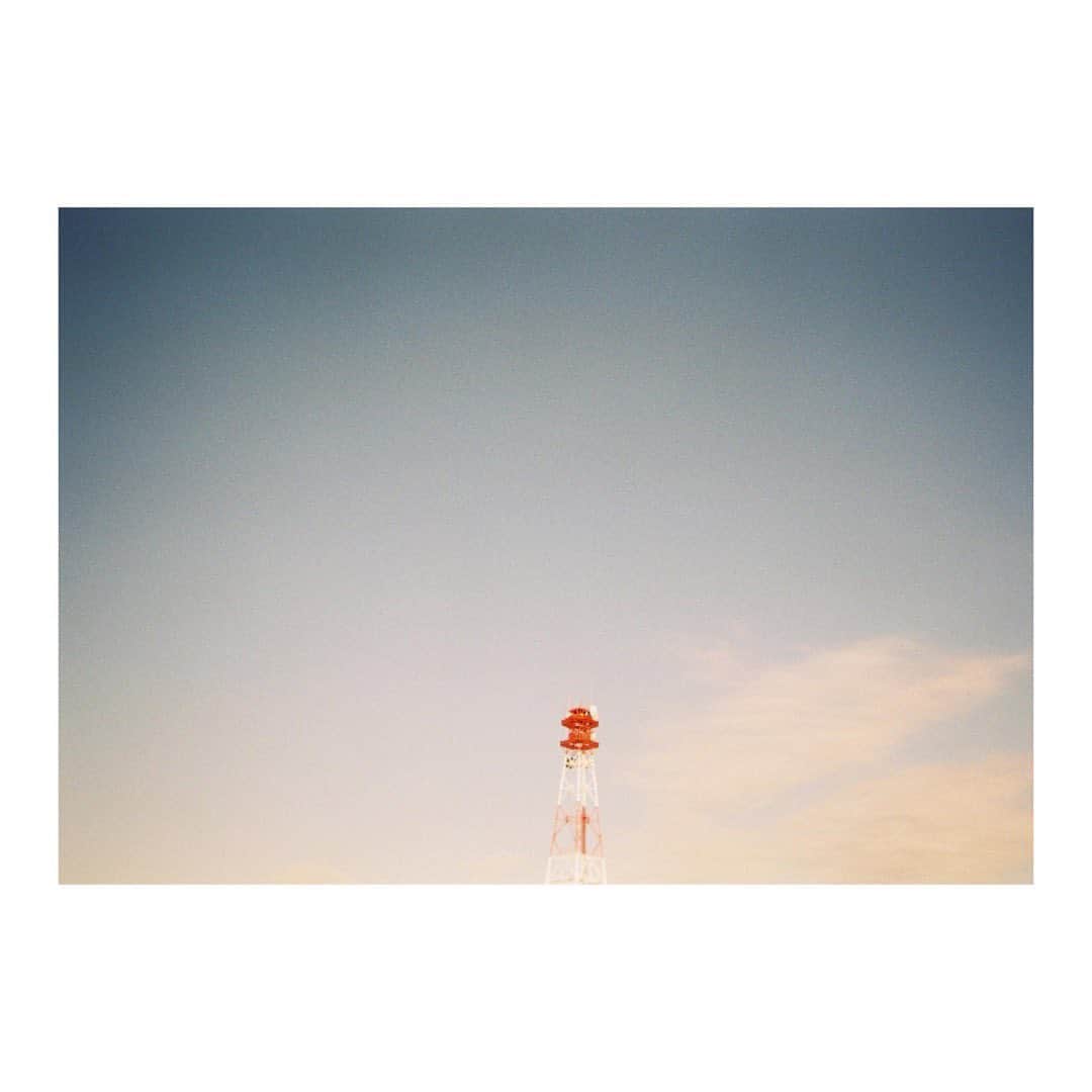 宮崎優さんのインスタグラム写真 - (宮崎優Instagram)「温かい、夕暮れって癒される。」3月11日 23時42分 - yumiyazaki