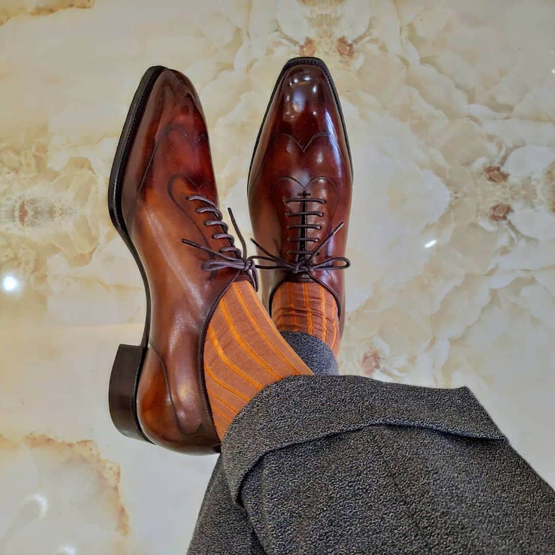 ガジアーノ&ガーリングさんのインスタグラム写真 - (ガジアーノ&ガーリングInstagram)「Gaziano Girling Rennie MTO . . . . . . . . . Credit: @jeffwang31 #menstyle #classicshoes #elegantshoes #handwelted #handmadeshoes #classicfootwear #stylish #shoemaker #mensfootwear #bespokemakers #fashion #brspokemakers #bespokeshoes #mensfashion #madeinengalnd  #mensshoes #menswear #shoesoftheday #shoestagram #shoestyle  #shoes」3月12日 4時03分 - gazianogirling