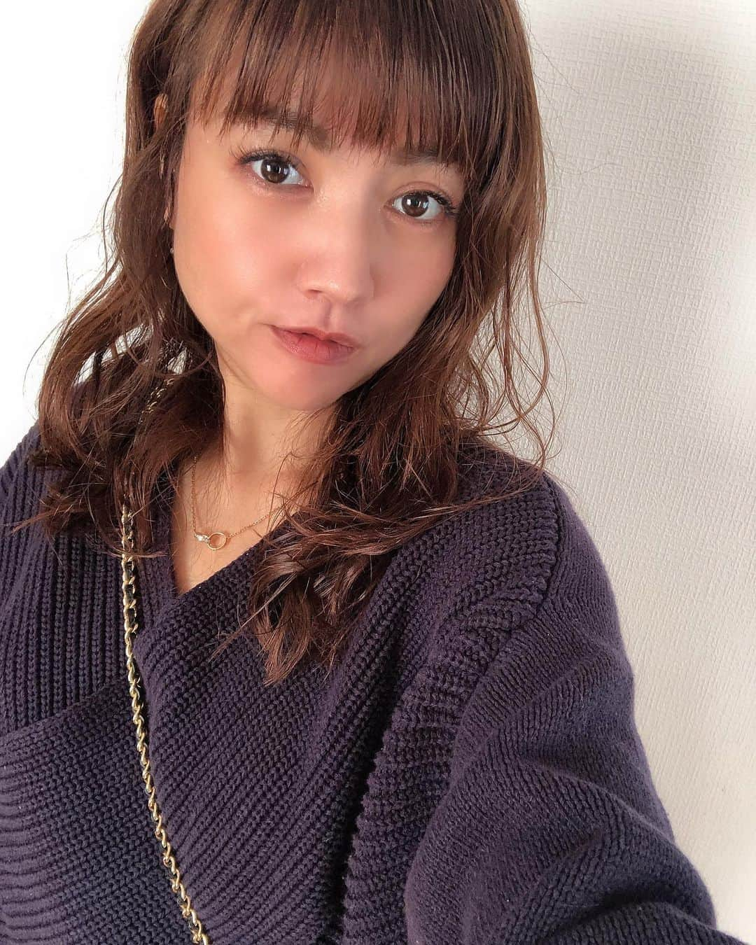 松澤由美さんのインスタグラム写真 - (松澤由美Instagram)「Ola💗  Eu quero ir ao Brasil para cantar algum dia.  また南米に歌いに行ける日を夢見て  今日もイメトレです💗  そして  私の新曲（昨年発売されました） のカラ鉄さんでの配信カラオケもはじまったとのことです。 ぜひ歌ってみてくれたら 嬉しいです💗 私も行く予定です💗w  カラオケの鉄人　3.18配信 ・キョウメイ～Résonance～ （原曲カラオケ、MV本人映像）  ・迷宮 （原曲カラオケ、 MV本人映像 ）  #yumimatsuzawa #松澤由美  #singer  #singerlife  #oscavaleirosdozodiaco  #聖闘士星矢  #機動戦艦ナデシコ #ひぐらしのなく頃に  #幻想マネージュ  #ロボティクスノーツダッシュ #アニソン #アニソンカバーアルバム #アニソンカバーアルバム発売決定 #松澤由美アニソンカバーアルバム #松澤由美のアニソンフラッグ #アニフラ #アニメ #アニメ好きと繋がりたい #youtube #youtuber #youtubechanel #clubhouse」3月12日 10時53分 - yumimatsuzawa