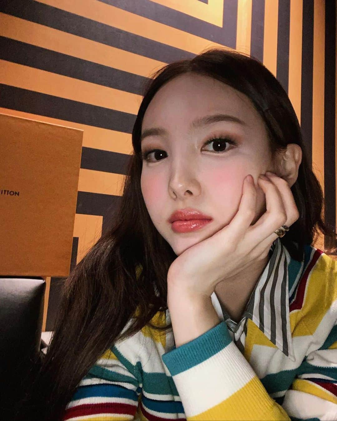 ナヨンさんのインスタグラム写真 - (ナヨンInstagram)「Mademoiselle Nayeon 💛」3月12日 11時19分 - twicenayeon