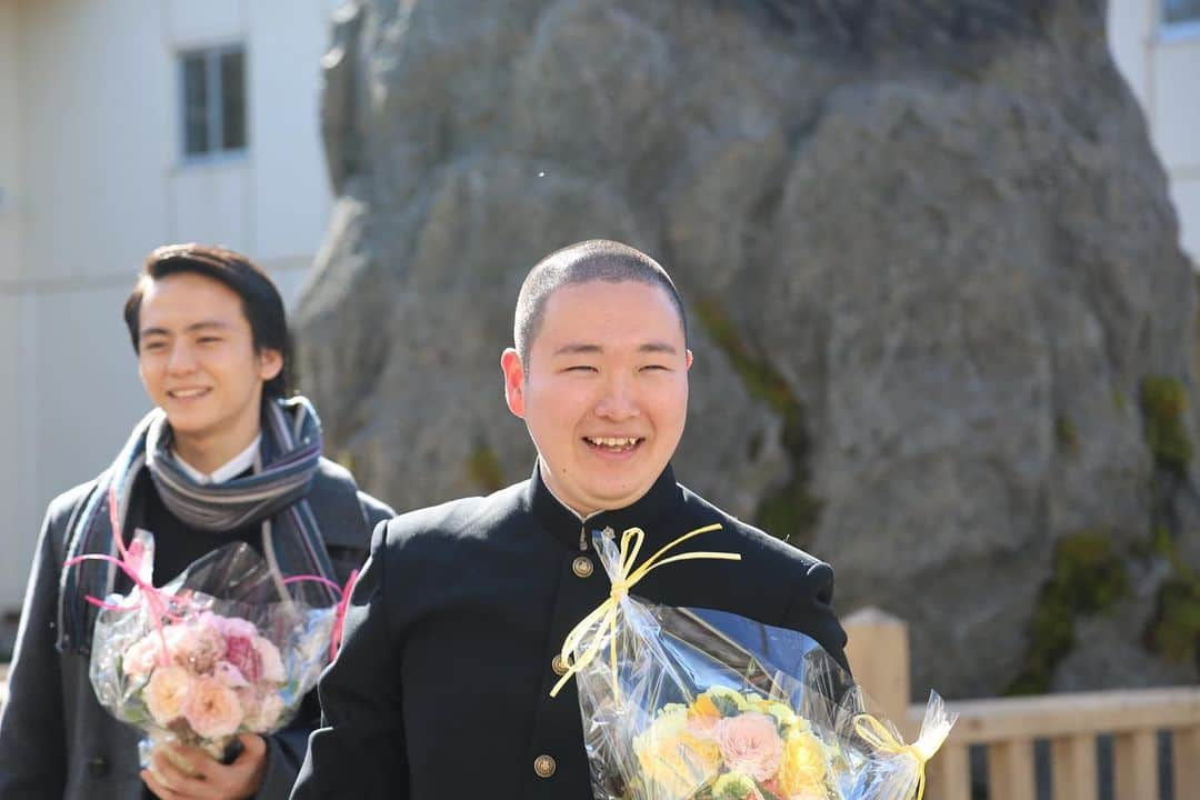 草野大成のインスタグラム：「. . ついに本日。 . . 『ブレイブ群青戦記』 . 公開です。 . . 必ず繋がる。一所懸命の想い。 . . 映画を観た方は必ず、今が変わるはず。 . . 是非ご覧ください。 そして沢山の感想をお待ちしております。 . . @brave_gunjosenki  #wearebrave #群青戦記」