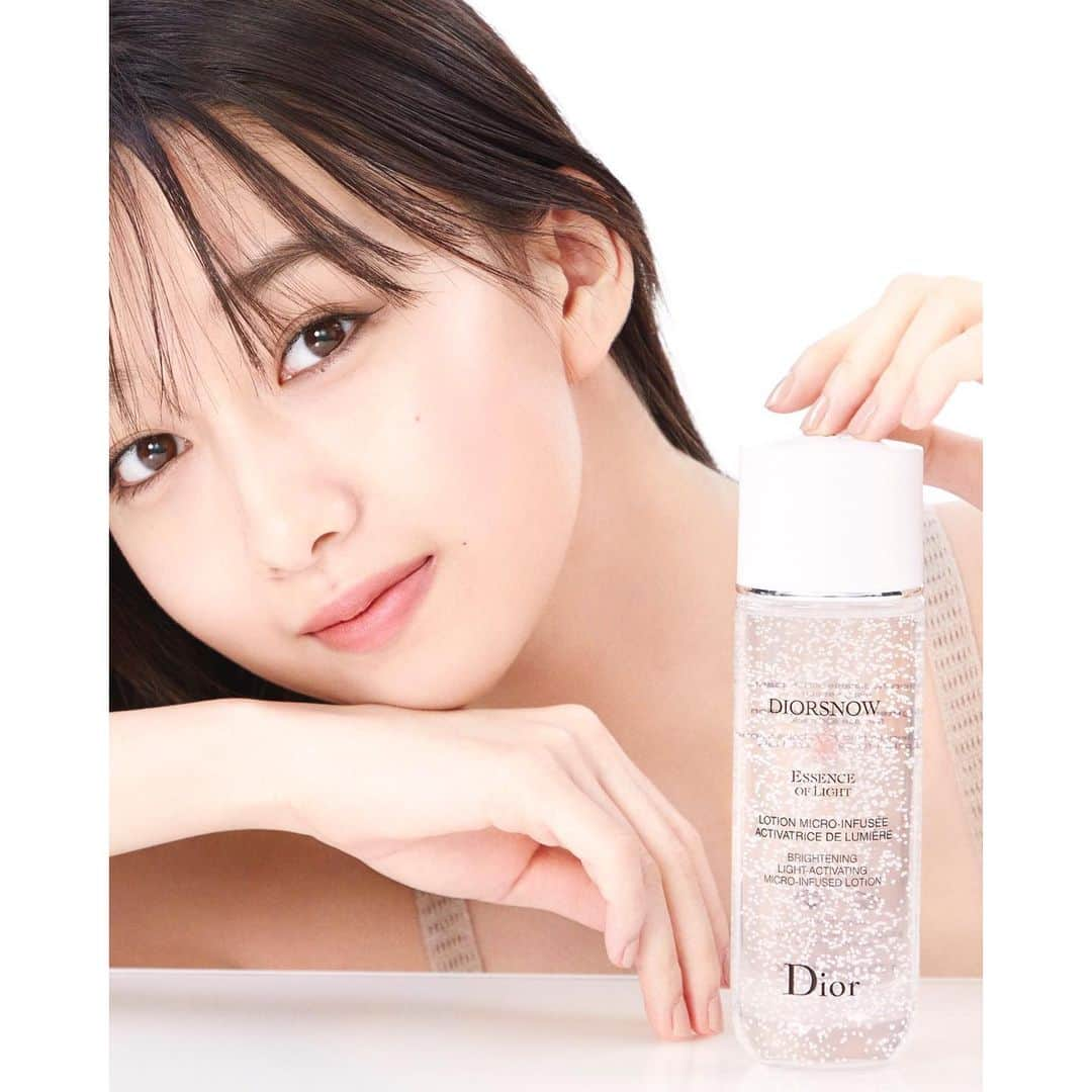 木村心美さんのインスタグラム写真 - (木村心美Instagram)「進化したDIOR SNOW ✨ 薬用美肌美容液のスノー・エッセンス・オブ・ライトは普段から愛用してます❤。 uvシールドはこれから太陽の季節なので手放せなくなりそうですね。。。！ ・ @diorskincare @dior」3月12日 14時24分 - cocomi_553_official