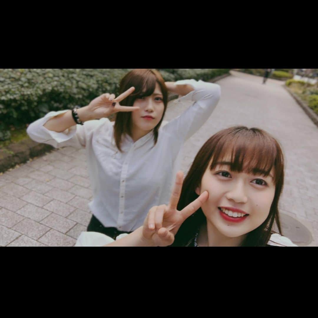 のインスタグラム：「1年前の今日🌹🕊 . . . 2人とも別人みたい . . . #STARDOM #QQ #AphroditE」