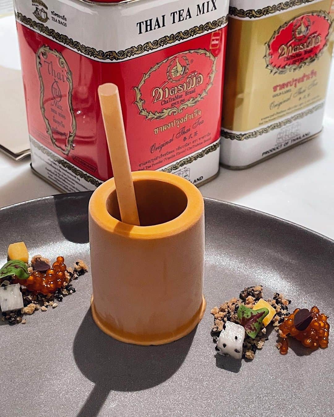 紀卜心さんのインスタグラム写真 紀卜心instagram 創意泰式料理 最喜歡的放最前面 結果都是甜點 第一張是泰奶冰可以diy倒入泰奶跟西米露如果能單點真的想點爆它第二張是主廚招待的生巧克力瑪德蓮讓我已經飽到快吐還可以自告奮勇跟友人說你吃不下我幫你吃