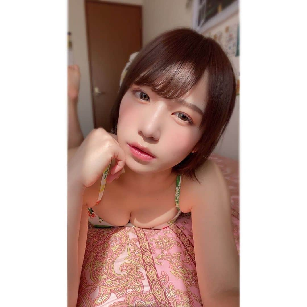 村上りいなさんのインスタグラム写真 - (村上りいなInstagram)「😌🎶♬  #instagood #followme #selfie #ひなたぼっこ」3月12日 18時29分 - riina_murakami