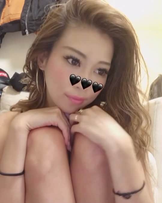 長谷川唯のインスタグラム：「・ ・ みんなにありがとうの気持ちでいいねを返しにいこうかな❤️いつも沢山の人が応援してくれて幸せいっぱいだよ🥰  ・ ・ #today #me #happy #love #みんなありがとう #大好き」