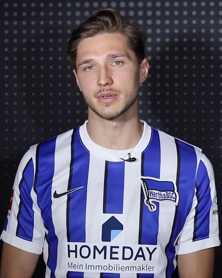 ニクラス・シュタルクのインスタグラム：「Stärke unsere blau-weiße Familie! Wir brauchen dich jetzt!  #GemeinsamHertha #HaHoHe」