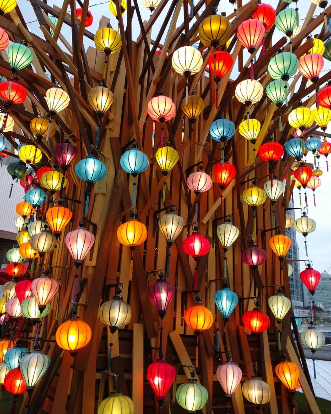 のインスタグラム：「#colorful#lantern#ランタン#instagood#bayquarte#一眼レフ#一眼レフのある生活#yokohama」