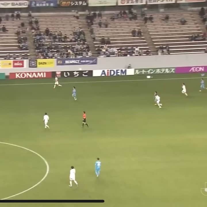 クエンテン・マルティノスのインスタグラム：「I never give up. I will always keep trying 💪🏾⚽️」