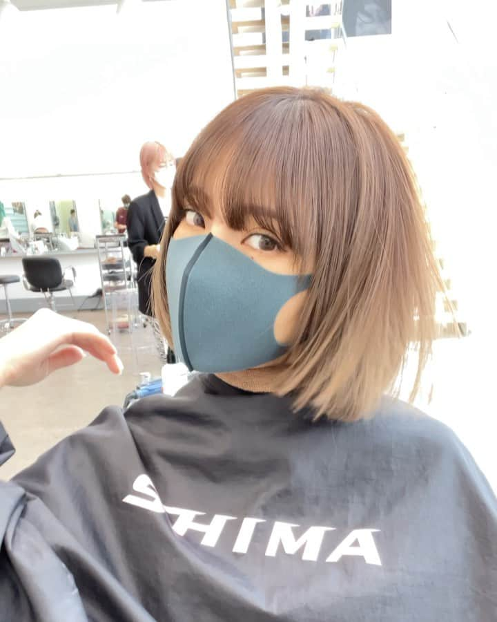 神能裕貴のインスタグラム：「🌫 Camel ash brown 🌫 キャメル色が海外ヘアーのNew trend!! 大人の色気とクールな魅力の中にも柔らかさが必要. 顔や肌の色も艶っぽくなります💫 キャメルって響きも👌  #effortlesscut#balayage#highlight#shadowroot#ombre #オンブレ#オンブレカラー#ハイライト#バレイライト#バレイヤージュ#海外ヘアー#リアル海外ヘアー#ラフカット#エフォートレスカット#ラフで適当がカッコいい#ラフで色気のあるヘアー#キャメルブラウン#SHIMA#色気#セクシー#sexy#ラフ#クール#髪型ではなく色気を買う時代」